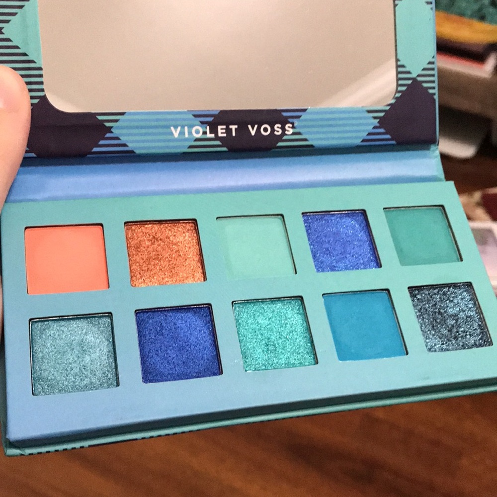 Limited Edition Violet Voss Forget Me Not palette
